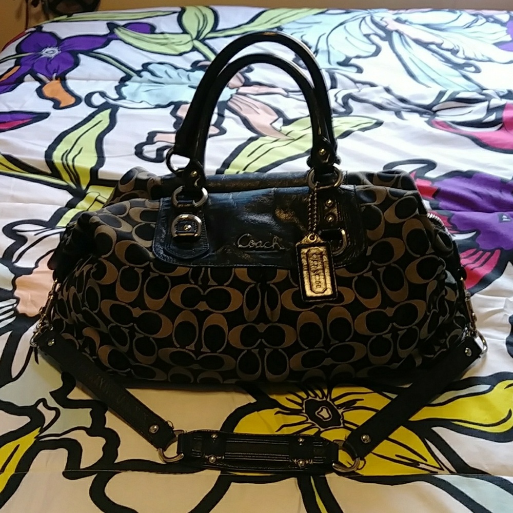 Pretty Coach Shoulder Purse